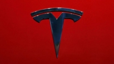 Wall Street: Ακραία διολίσθηση -12% για τη μετοχή της αυτοκινητοβιομηχανίας Tesla