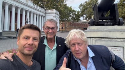Δυσοίωνη εξέλιξη - Ο Boris Johnson στην Οδησσό με τον Λόρδο Ashcroft και σίγουρα όχι για... τουρισμό!