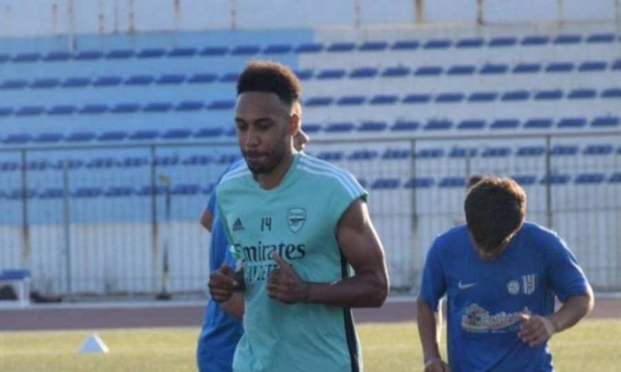 Ομπαμεγιάνκ-Χάαλαντ: Η προσωποποίηση του απόλυτου επαγγελματισμού - Δεν σταματούν ούτε... στις διακοπές