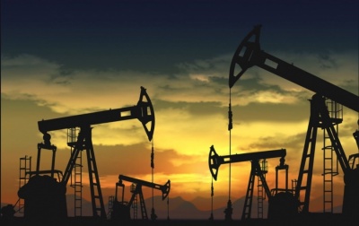 Νέες πιέσεις στο πετρέλαιο, στα 23,99 δολ. ή -2,3% το αμερικανικό WTI - Το Brent στα 29,72 δολ.