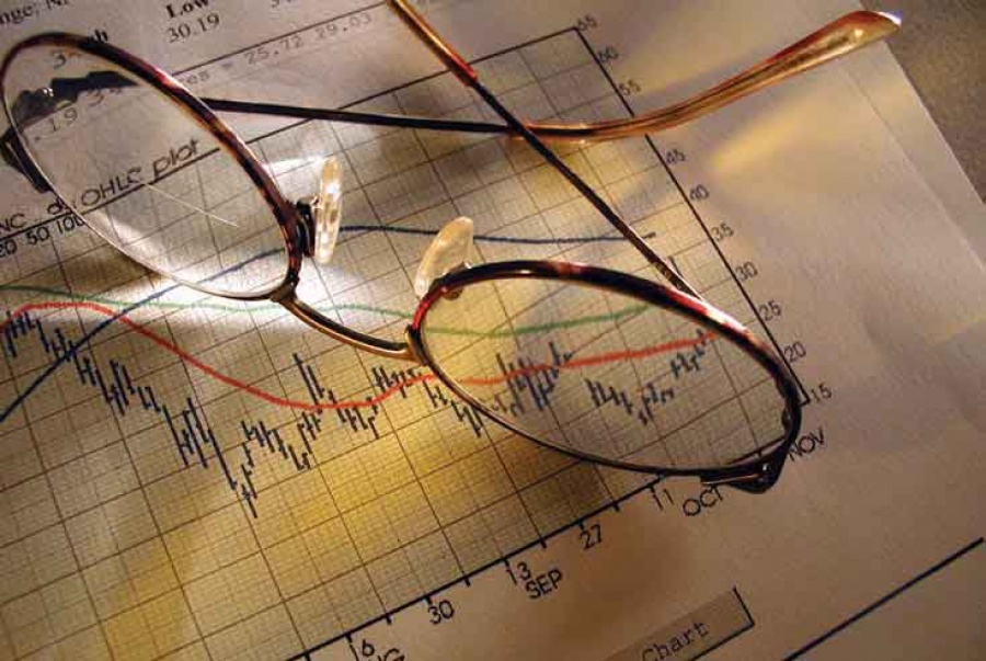 Γραφείο Προϋπολογισμού: Αύξηση στα έσοδα φορολογίας και ΠΔΕ, αλλά μείωση στα έσοδα αποκρατικοποιήσεων