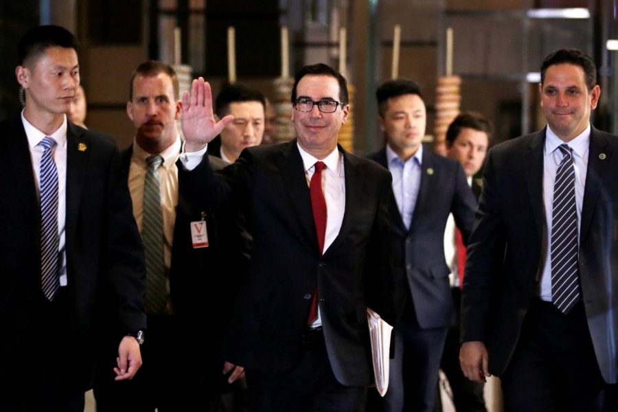 Ο Mnuchin  «διατάζει» την Κίνα να μειώσει το πλεόνασμά της με τις ΗΠΑ κατά 200 δισ. δολ. έως το 2020