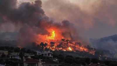 Φωτιά στην Κόρινθο - Εκκενώθηκε η κοινότητα Ρυτό και έκλεισε τμήμα της επαρχιακής οδού Ισθμού – Επιδαύρου