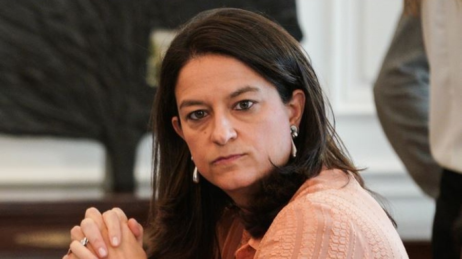 Κεραμέως για πυροβολισμούς στον ΕΦΚΑ: Η σκέψη βρίσκεται με τον εργαζόμενο που τραυματίστηκε