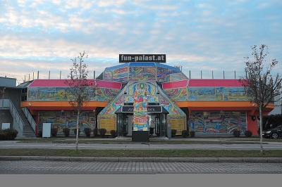 Αυστρία: Οίκος ανοχής μετατρέπεται σε εμβολιαστικό κέντρο με αντάλλαγμα δωρεάν... υπηρεσίες σε κάθε άντρα που εμβολιάζεται!