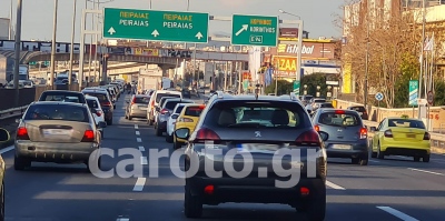 Ασφυξία στην Αττική: Το κυκλοφοριακό ξεφεύγει και η λύση ακόμη αναζητείται