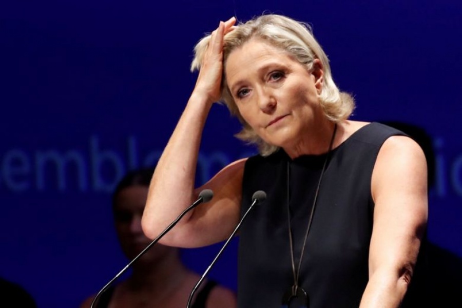 «Πόλεμο» ενάντια στον ισλαμικό φονταμενταλισμό ζητά η Le Pen