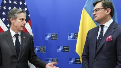 Σύνοδος ΝΑΤΟ - Kuleba για συνάντηση με Blinken: «Έρχονται περισσότερα όπλα και βοήθεια στην Ουκρανία»