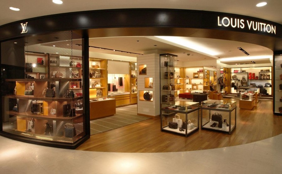 ΗΠΑ: «Παγώνουν» επ’ αόριστον δασμούς 25% σε γαλλικά προϊόντα αξίας 1,3 δισ. δολαρίων