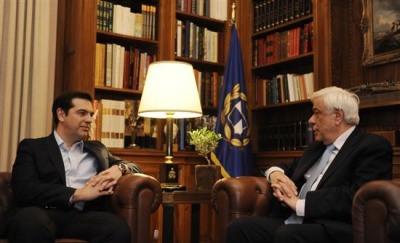 Τσίπρας σε Παυλόπουλο: Νέα σελίδα για την χώρα, ανώτερη των προσδοκιών των αγορών η συμφωνία του Eurogroup