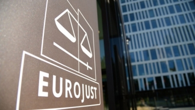 H Eurojust θα στηρίξει την ομάδα που θα ερευνήσει την πιθανότητα διάπραξης εγκλημάτων πολέμου στην Ουκρανία