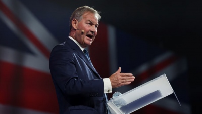 Δεξιά επανάσταση στη Βρετανία - Νέο πατριωτικό κόμμα ετοιμάζεται να «σαρώσει» το κατεστημένο