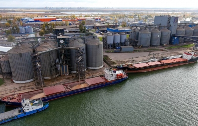 Ναυλώθηκε το πρώτο πλοίο που θα μεταφέρει ρωσικά λιπάσματα στην Αφρική –  Πρωτοβουλία Μόσχας για την επισιτιστική κρίση