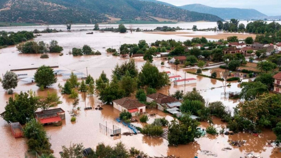 Πλημμυροπαθείς της Θεσσαλίας θα προσφύγουν στη Δικαιοσύνη κατά του περιφερειάρχη Κώστα Αγοραστού