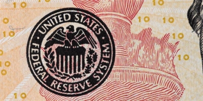 Πρακτικά Fed: «Σήμα» για ταχύτερη αύξηση των επιτοκίων μέχρι να μειωθεί βιώσιμα ο πληθωρισμός