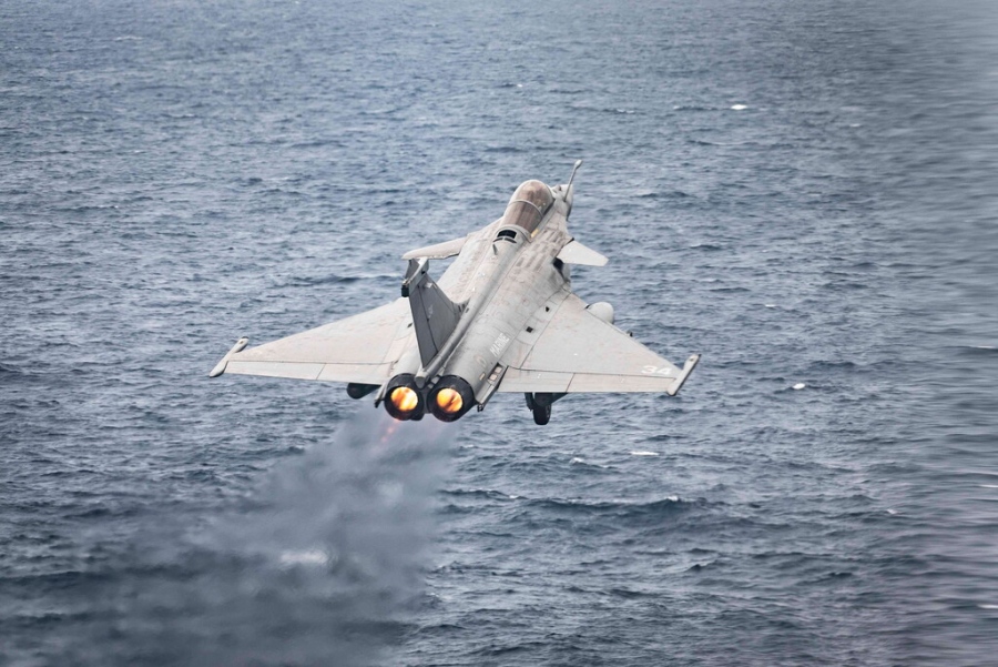 Πρώτη δοκιμή του βελτιωμένου πυραύλου πυρηνικής κρούσης ASMPA-R από Rafale - Τρομερές φωτογραφίες