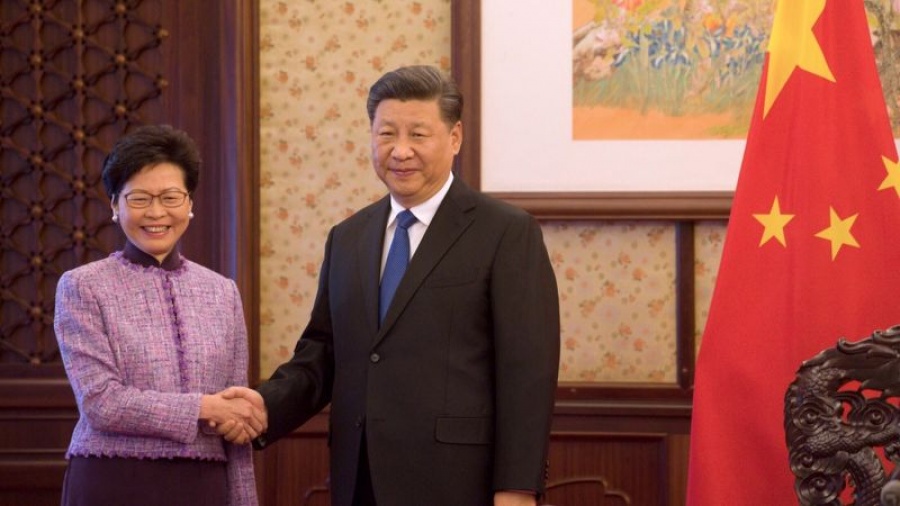 Xi Jinping: Περίπλοκη και δύσκολη η κατάσταση στο Χονγκ Κονγκ – Στηρίζουμε την κυβέρνηση Lam