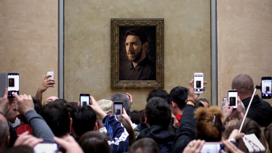 H Παρί αντικατέστησε τη Μόνα Λίζα με τον Μέσι! (video)