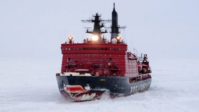 Για πρώτη φορά στην Ιστορία η Ρωσία έβγαλε στην Αρκτική 8 πυρηνοκίνητα παγοθραυστικά - Τι προετοιμάζει