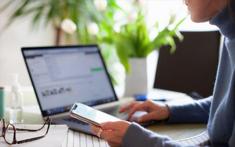 LinkedIn: Η εποχή της τηλεργασία τελειώνει - Στη Βρετανία οι εργοδότες παίρνουν το «πάνω χέρι»