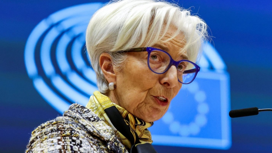 Lagarde: Η ΕΚΤ πρέπει να συνεχίσει τις αυξήσεις επιτοκίων παρά τους κινδύνους για ύφεση