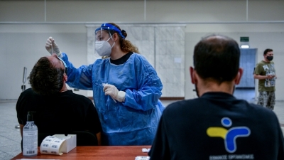 ΕΟΔΥ: 390 κρούσματα Covid στην Αττική, 256 στην Κρήτη και 167 στη Θεσσαλονίκη