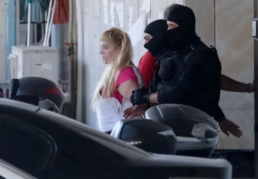 Υπόθεση Marfin - Αθώα δηλώνει η 46χρονη, έλαβε προθεσμία για να απολογηθεί - «Δεν υπάρχει ταυτοποίηση»