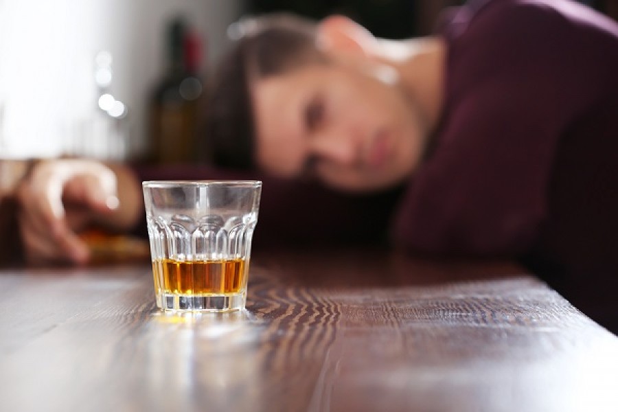 ΕΚΠΝΤ: Λιγότερη κοκαΐνη και περισσότερο αλκοόλ στην Ευρώπη λόγω κορωνοϊού