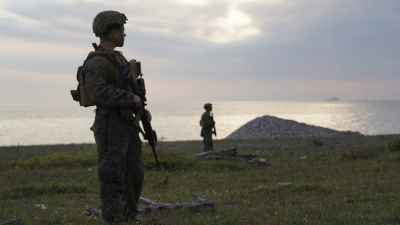 Dagens Nyheter: Έως και 10.000 Ουκρανοί στρατιώτες εκπαιδεύονται ήδη σε μυστικές βάσεις στο Ην. Βασίλειο