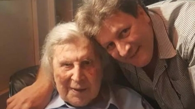 Νίκος Θεοδωράκης: «Νιώθω γιος του Μίκη - Tον έλεγα πατέρα και μου έλεγε είσαι ευάερος, ευήλιος και ωραίος»