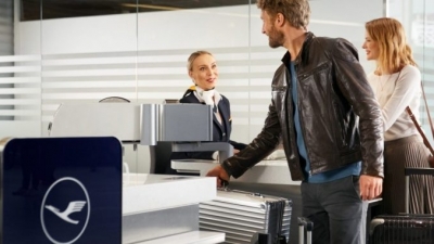 Γιατί σταματά να πουλάει φθηνά εισιτήρια η Lufthansa