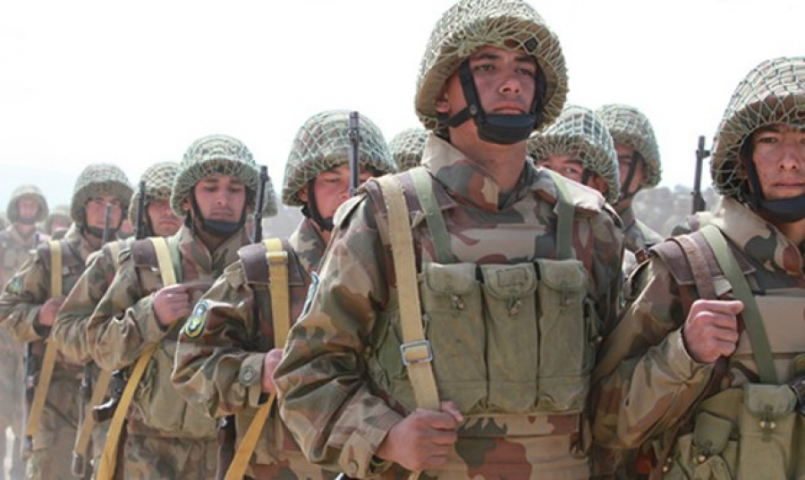 Το Τατζικιστάν στέλνει 20.000 στρατιώτες στα σύνορα με το Αφγανιστάν
