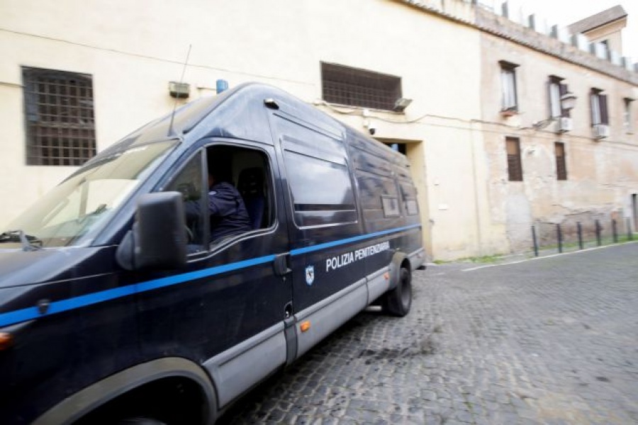 Εξεγέρσεις στις ιταλικές φυλακές λόγω κορωνοϊού - Τι ζητούν οι κρατούμενοι