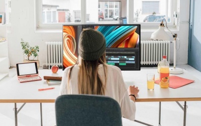 Πώς να δημιουργήσετε έναν εργονομικό χώρο εργασίας με τα LG monitors