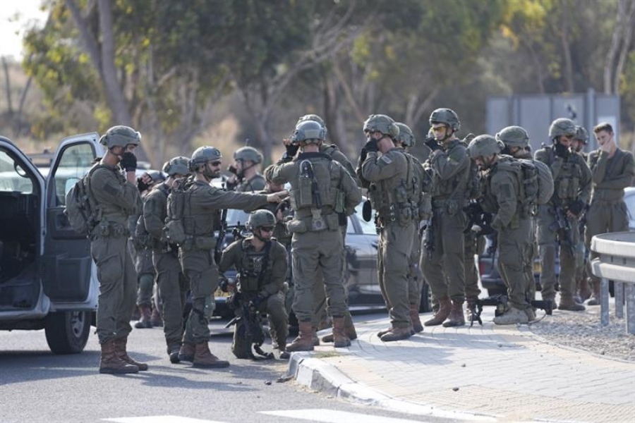 Συνεχίζονται οι συγκρούσεις ισραηλινών στρατιωτών με μαχητές της Χαμάς στο νότιο Ισραήλ