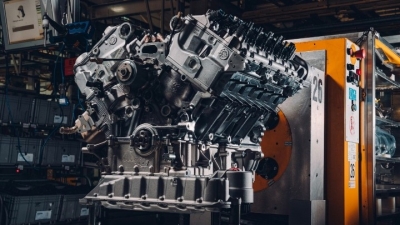 Η Bentley ανακοινώνει το τέλος παραγωγής του 12κύλινδρου κινητήρα της τον Απρίλιο του 2024