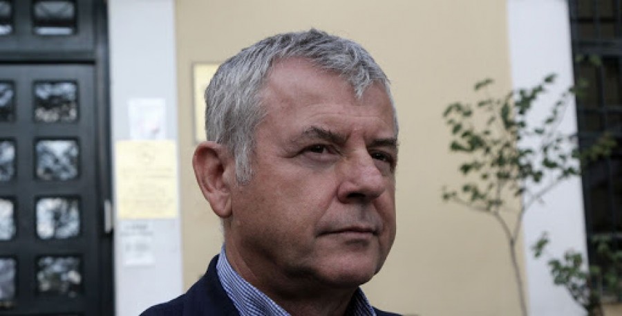 Γιαννάκος (ΠΟΕΔΗΝ): Κυβερνητικά στελέχη που πήγαν να εμβολιαστούν δεν ήταν στη λίστα