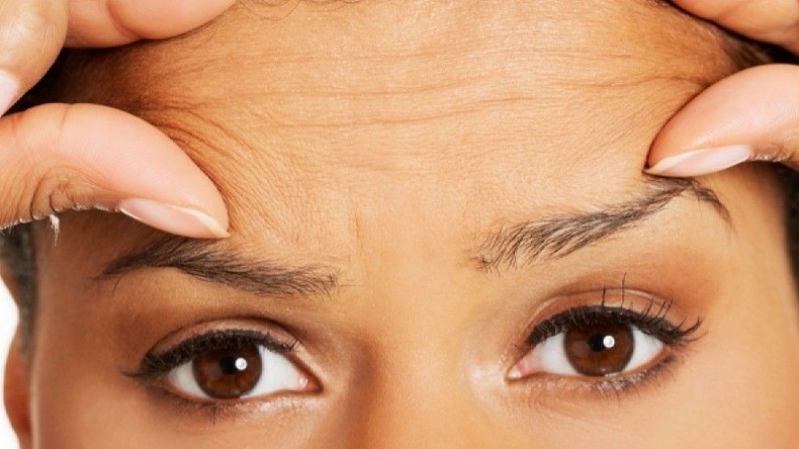 Οι ρυτίδες δεν έρχονται μόνες τους - Τρεις εχθροί της νεότητας που δρουν κρυφά