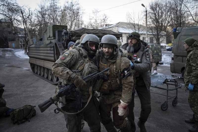 Γεμάτα τα νοσοκομεία της Ουκρανούς από τραυματίες στρατιώτες από το Soledar