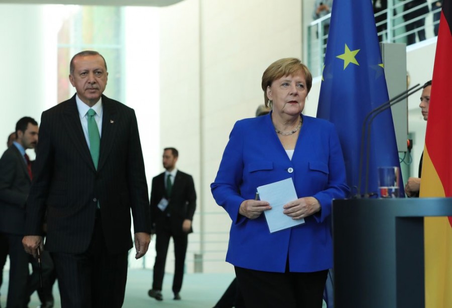 Μυστικές συνομιλίες στο Βερολίνο για την Ανατολική Μεσόγειο και τα ελληνοτουρκικά εν μέσω προκλήσεων από Erdogan  - Τι ανησυχεί τη Merkel