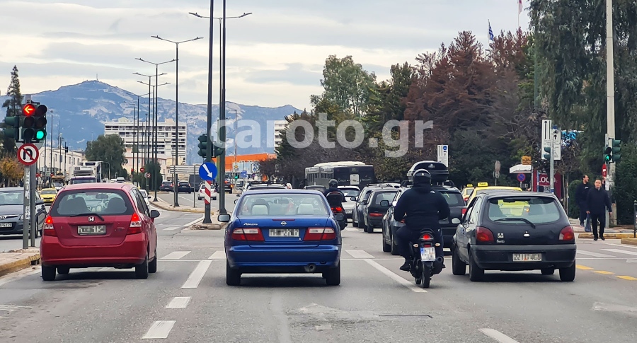 Αντίστροφη μέτρηση για τα παλιά ΙΧ: Ποια αποσύρονται υποχρεωτικά από το 2026