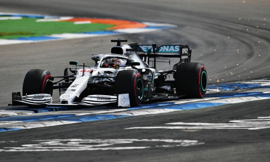 F1: O Hamilton θα ξεκινήσει από την pole position στο γερμανικό Grand Prix