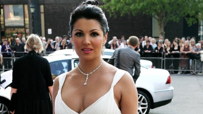 Ο πρώην Αρχιστράτηγος της Ουκρανίας Zaluzhny τα έβαλε με Ρωσίδα σοπράνο - Τι συνέβη στο Λονδίνο