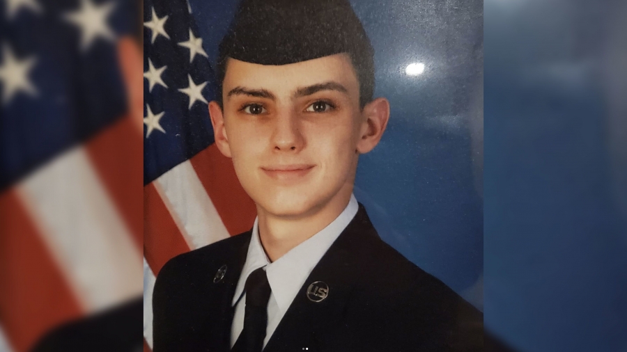 Ένας 21χρονος χαμηλόβαθμος στρατιωτικός τίναξε στον αέρα τα μυστικά των ΗΠΑ για ένα... στοίχημα