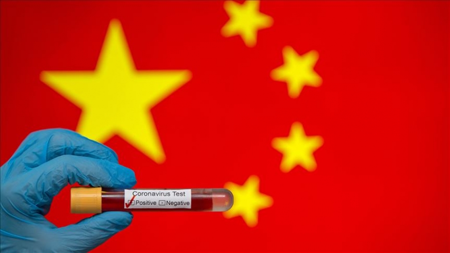Παραμένει ο συναγερμός λόγω κορωνοϊού στην Κίνα παρά τη μείωση κρουσμάτων