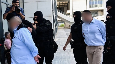 Δίκη Καραϊβάζ: Αρνούνται τις κατηγορίες τα δύο αδέλφια που κατηγορούνται για την εν ψυχρώ δολοφονία