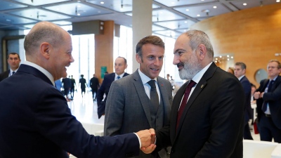 Γρανάδα: Macron, Scholz και Michel δηλώνουν την «ακλόνητη υποστήριξή τους» στην Αρμενία μετά τη συνάντηση με τον Pashinyan