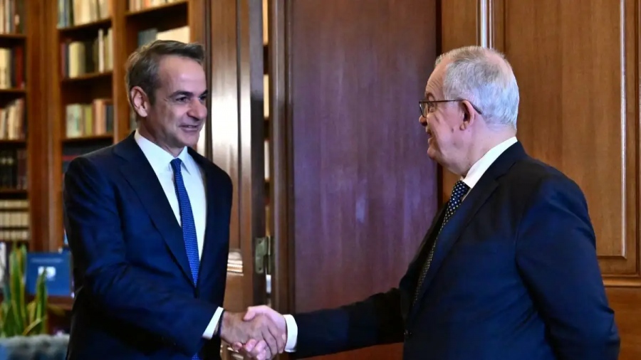 Μητσοτάκης σε Τασούλα: Μας περιμένει δύσκολος χειμώνας - Προτεραιότητα το πετρέλαιο θέρμανσης