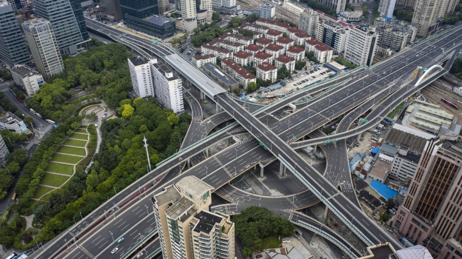 Κίνα – Αδιέξοδη  η πολιτική «zero covid»: Επιστροφή στην εργασία σε Σαγκάη και Πεκίνο για πάρει ανάσα η οικονομία