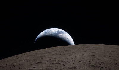 Artemis II: Οι πρώτες κοντινές φωτογραφίες της αθέατης πλευράς της Σελήνης